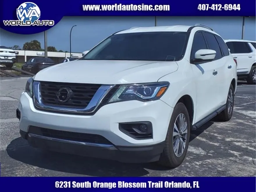 2020 Nissan Pathfinder SL photo 1