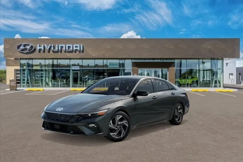 2025 Hyundai Elantra SEL Sport photo 1