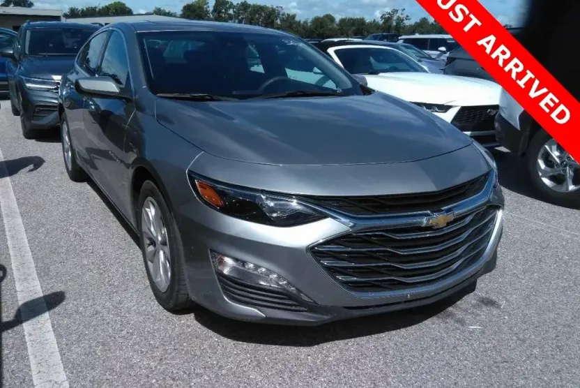 2024 Chevrolet Malibu 1LT photo 1