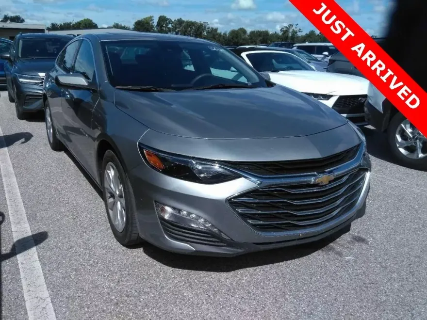 2024 Chevrolet Malibu 1LT photo 1
