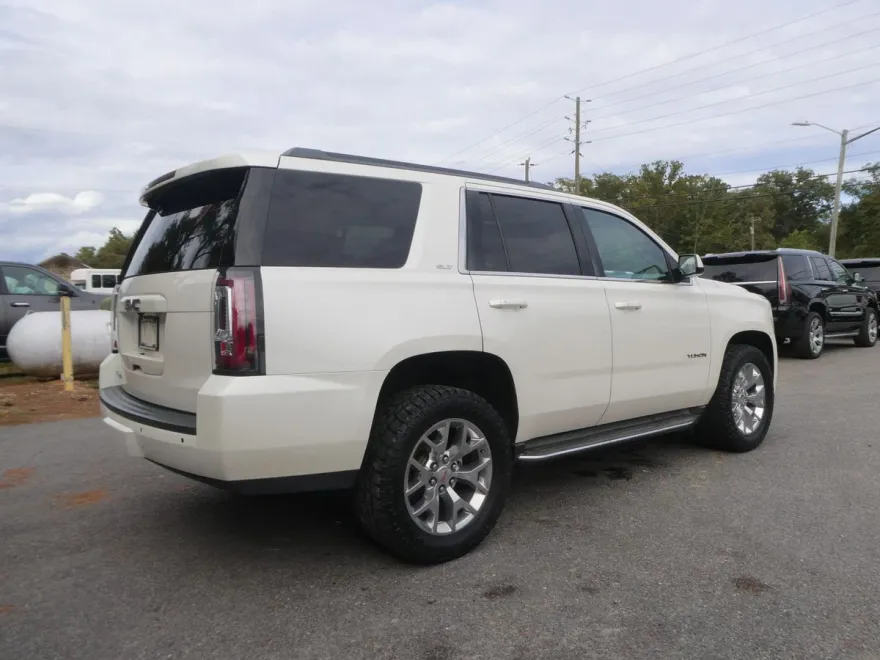 2015 Gmc Yukon SLT photo 1