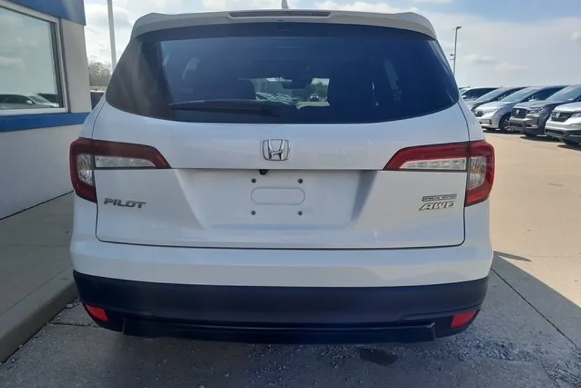 2022 Honda Pilot Special Edition photo 1