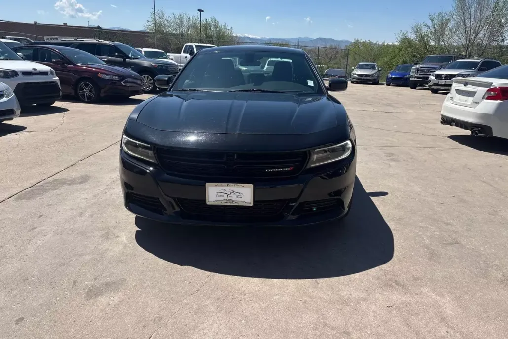 2019 Dodge Charger SXT photo 1
