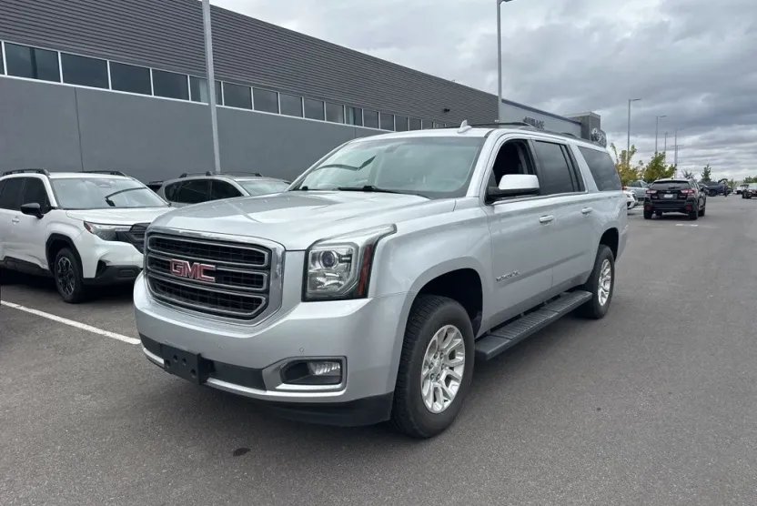 2017 Gmc Yukon XL SLE photo 1