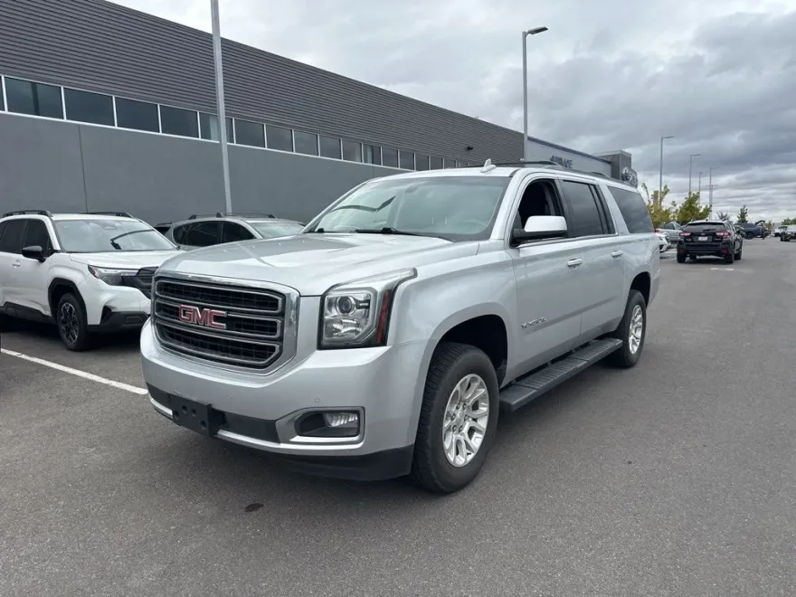 2017 Gmc Yukon XL SLE photo 1