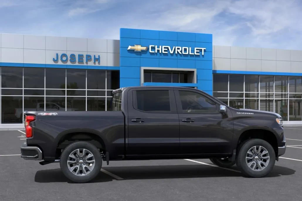 2024 Chevrolet Silverado 1500 LT photo 1