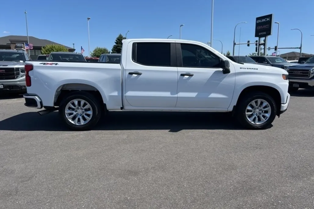 2020 Chevrolet Silverado 1500 Custom photo 1
