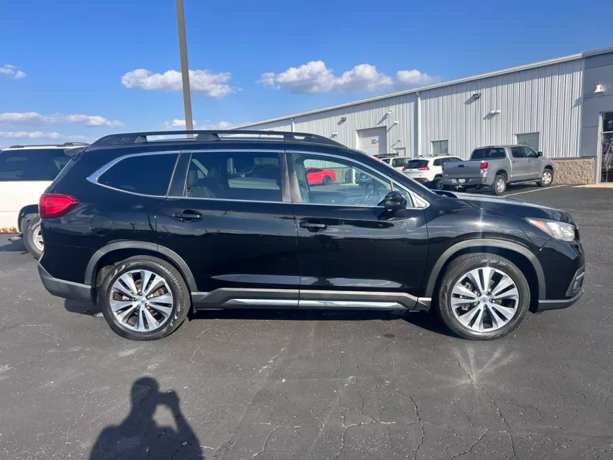 2019 Subaru Ascent Limited photo 1