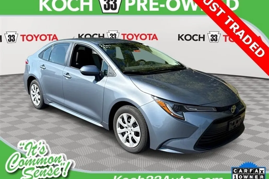 2024 Toyota Corolla LE photo 1