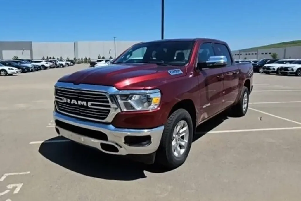 2023 Ram 1500 Laramie photo 1