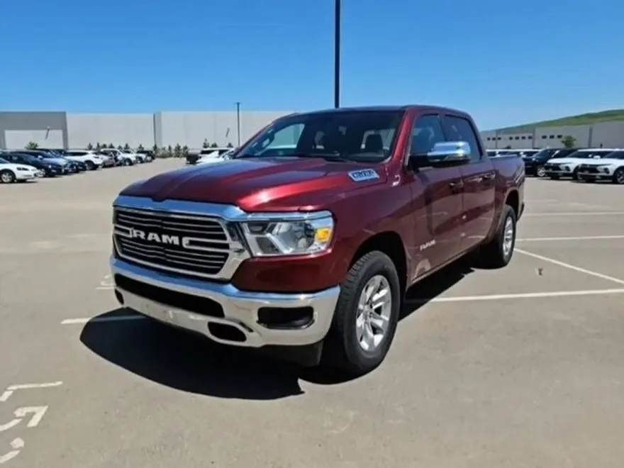 2023 Ram 1500 Laramie photo 1