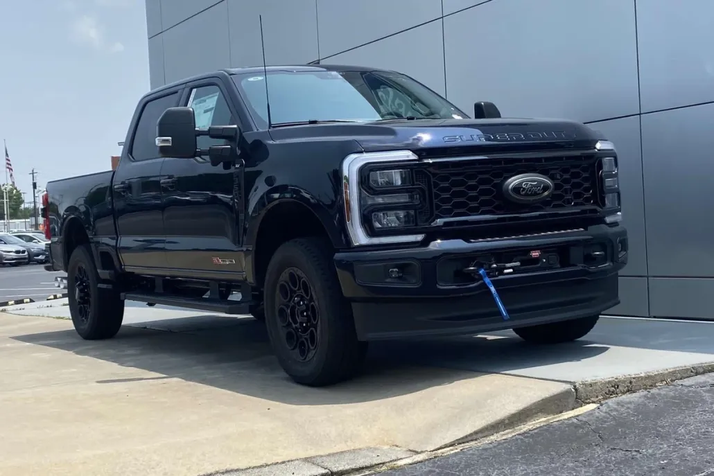 2025 Ford F-350 XLT photo 1