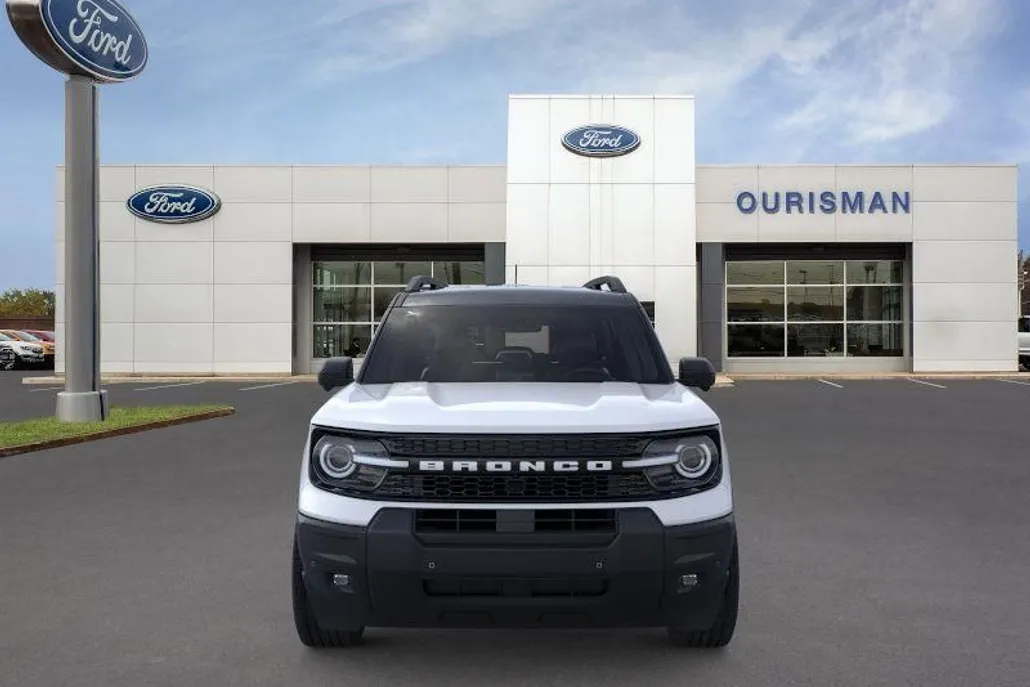 2025 Ford Bronco Sport Outer Banks photo 1