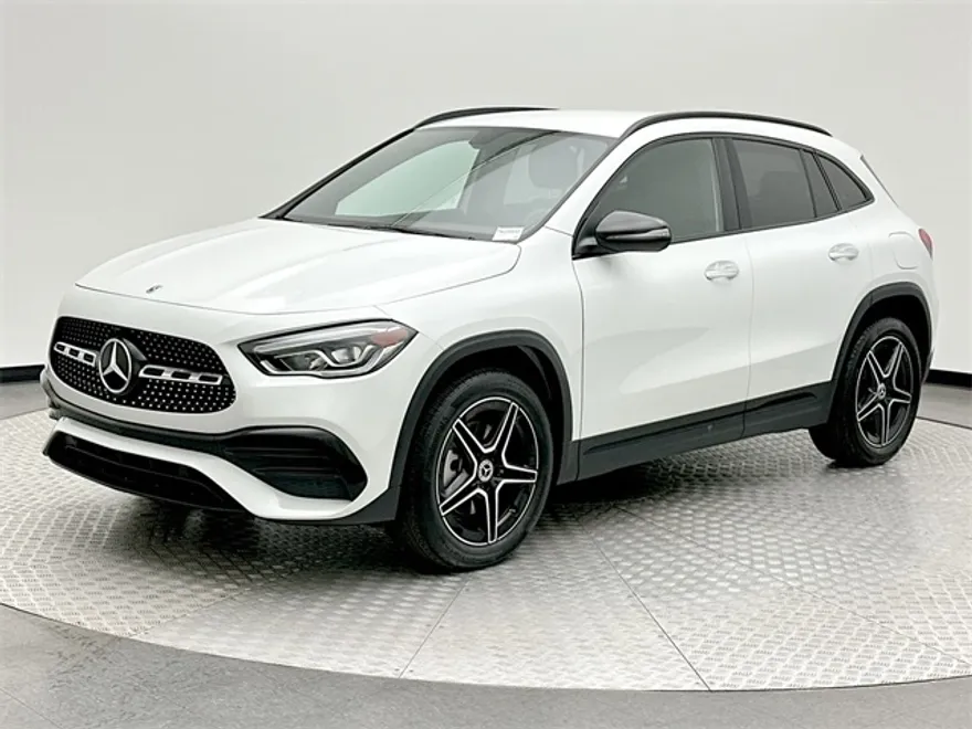 2022 Mercedes Benz GLA 250 4MATIC photo 1