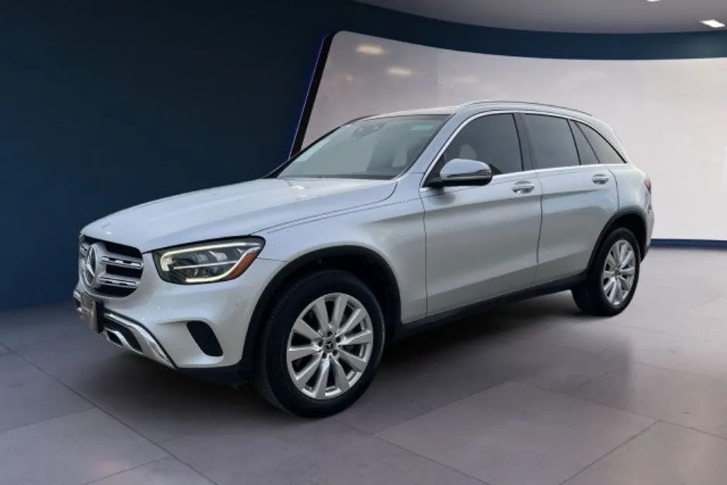 2020 Mercedes Benz GLC 300 photo 1