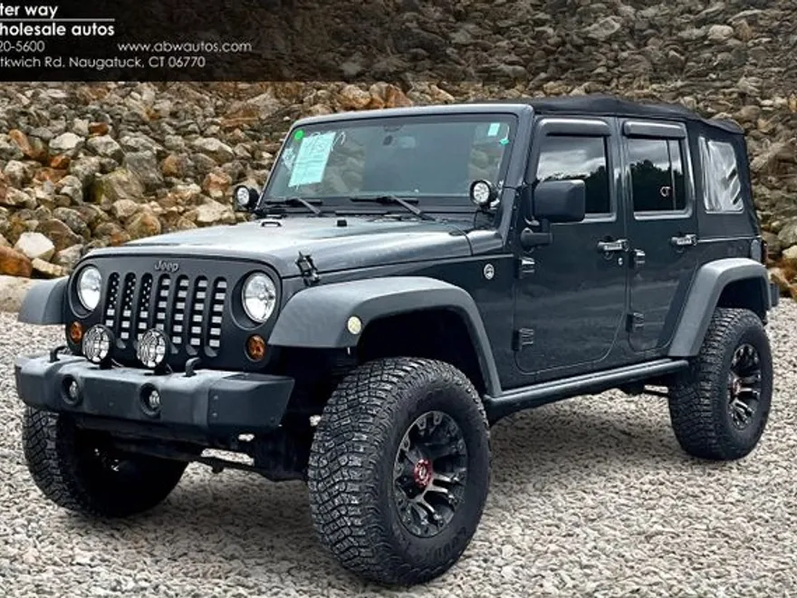 2016 Jeep Wrangler Unlimited Black Bear photo 1