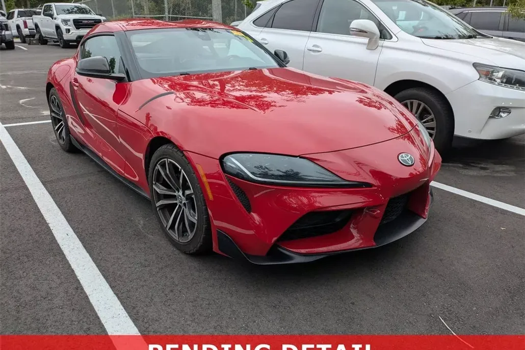 2023 Toyota Supra 2.0 photo 1