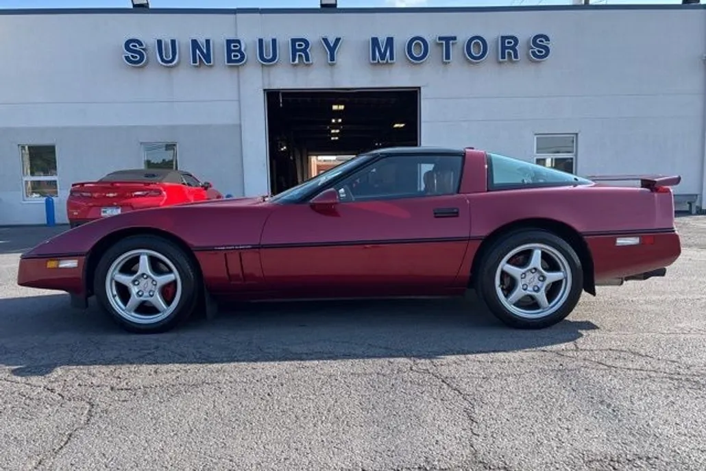 1989 Chevrolet Corvette Base photo 1