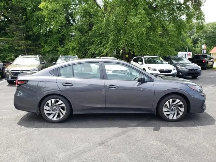 2025 Subaru Legacy Limited photo 1