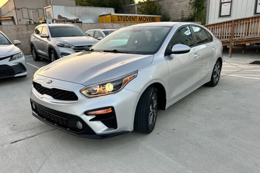 2021 Kia Forte LXS photo 1