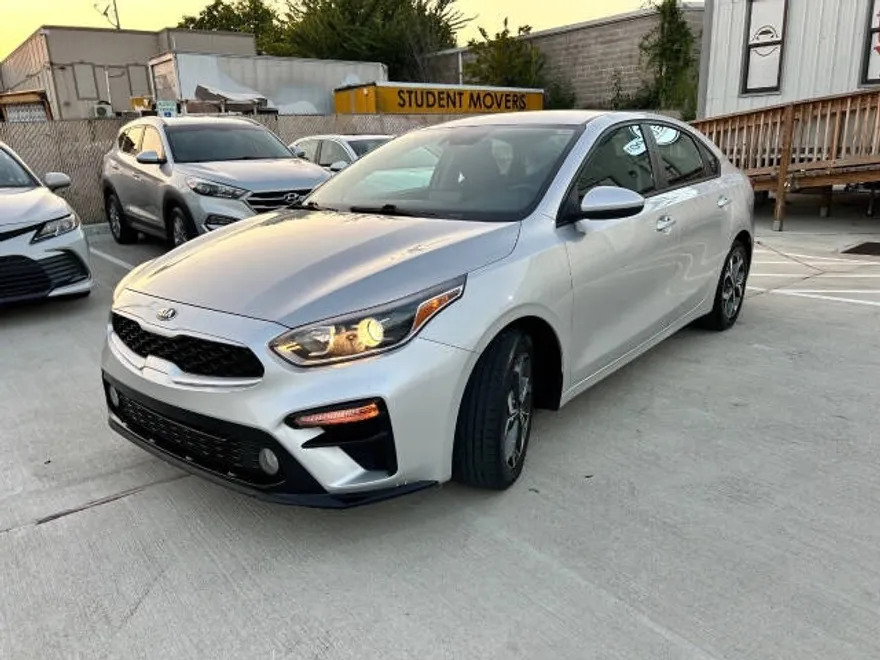 2021 Kia Forte LXS photo 1