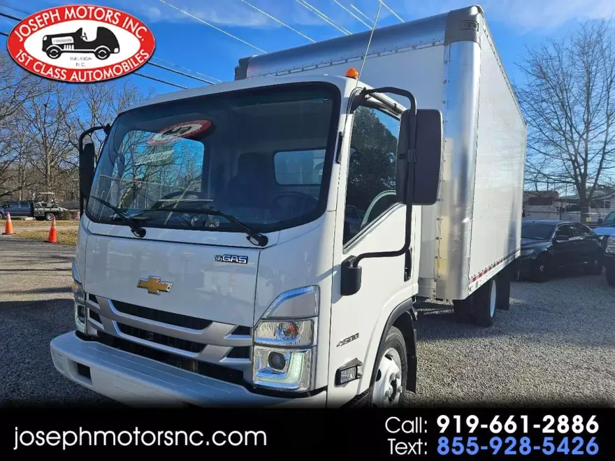 2023 Chevrolet Silverado 4500HD photo 1