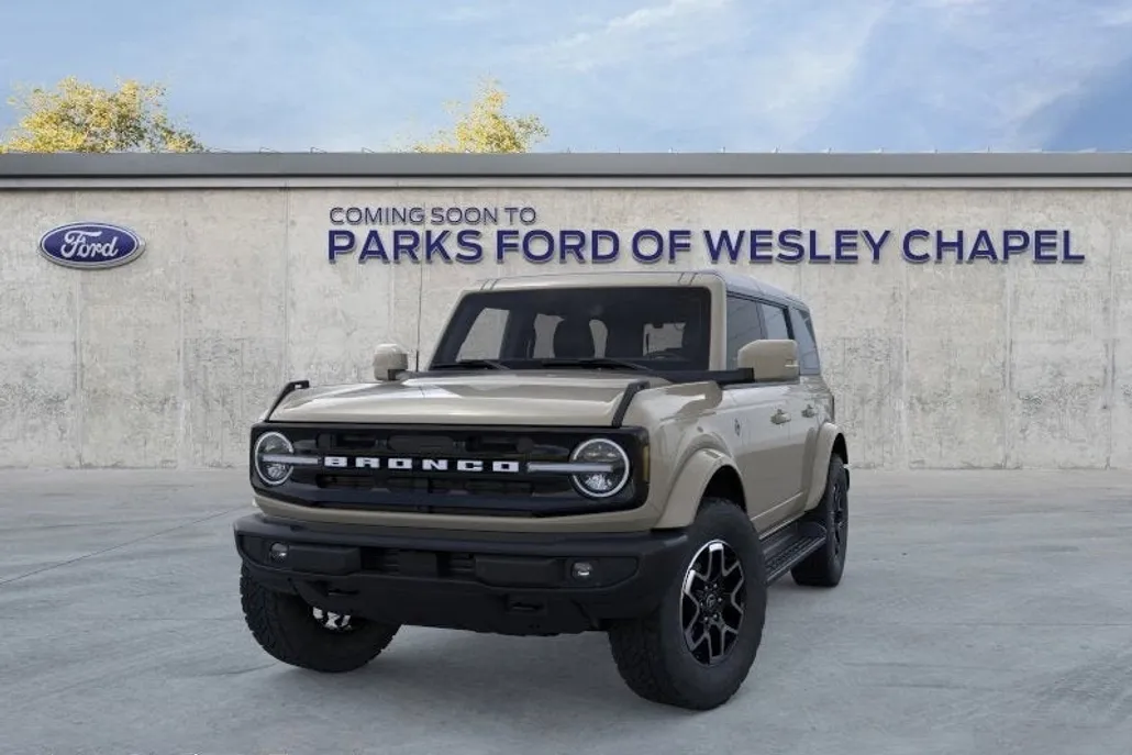 2025 Ford Bronco Outer Banks photo 1