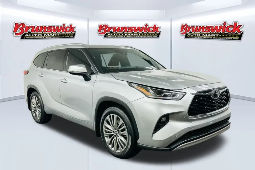 2021 Toyota Highlander Platinum photo 1