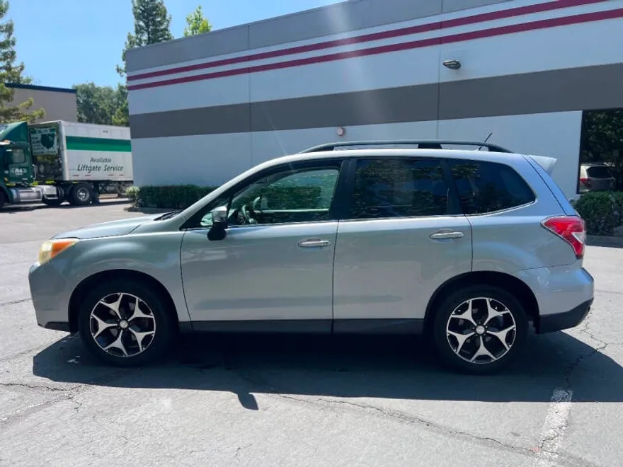 2014 Subaru Forester 2.0XT Touring photo 1