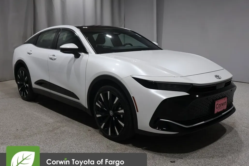 2024 Toyota Crown Platinum photo 1