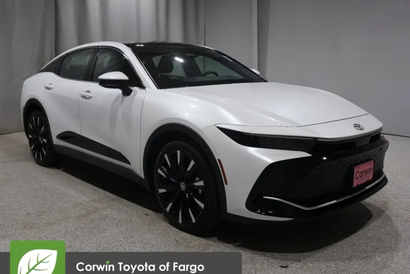 2024 Toyota Crown Platinum photo 1