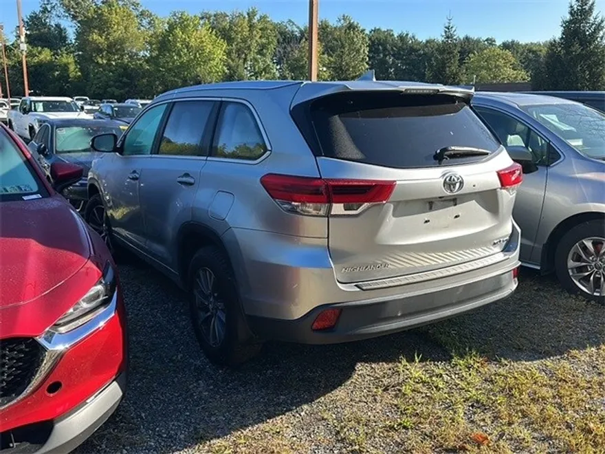 2018 Toyota Highlander XLE photo 1