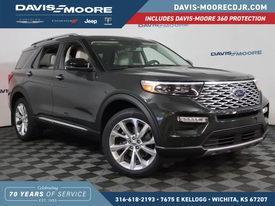 2022 Ford Explorer Platinum photo 1