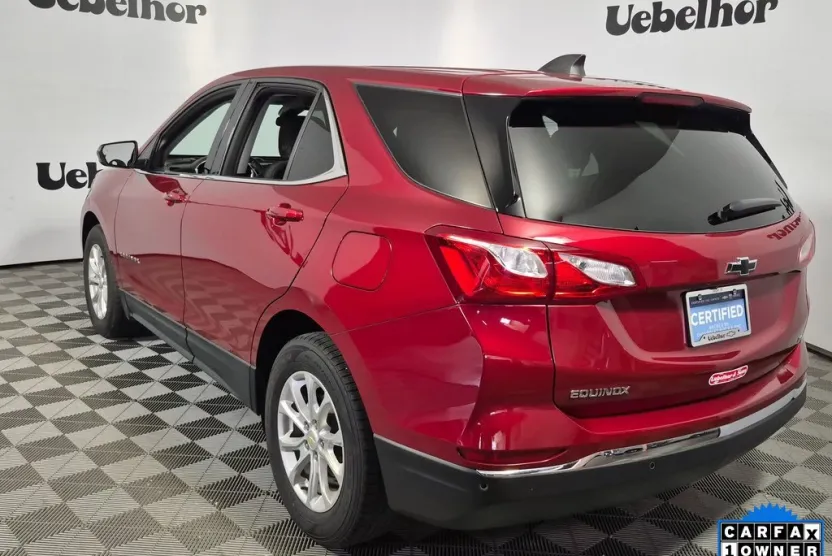 2020 Chevrolet Equinox LT photo 1