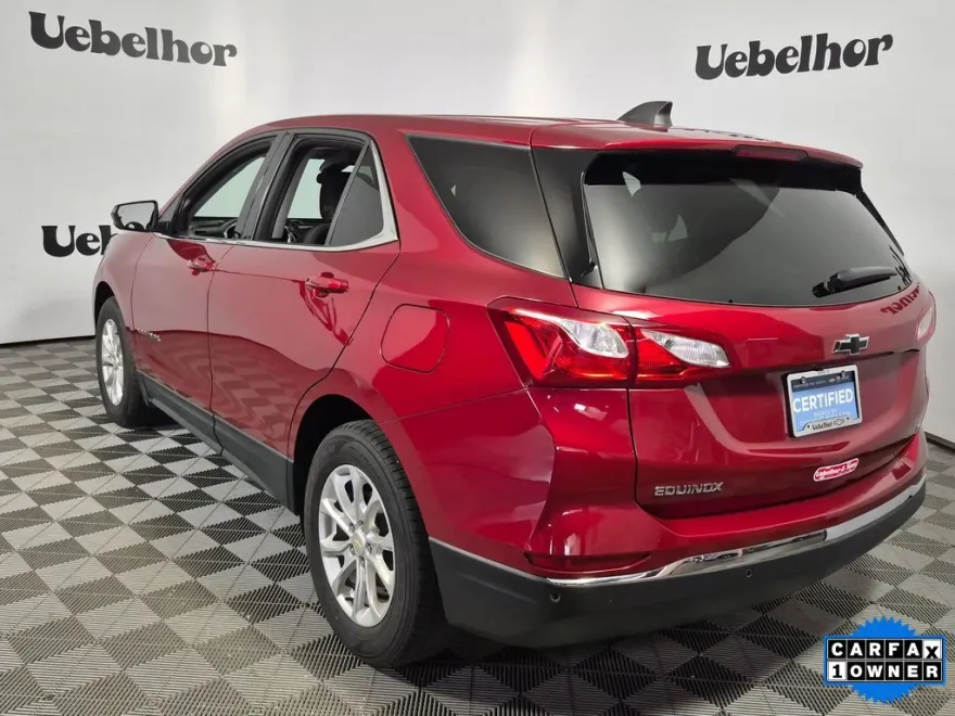 2020 Chevrolet Equinox LT photo 1