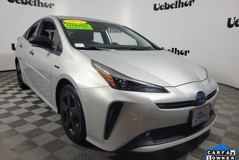 2022 Toyota Prius L Eco photo 1