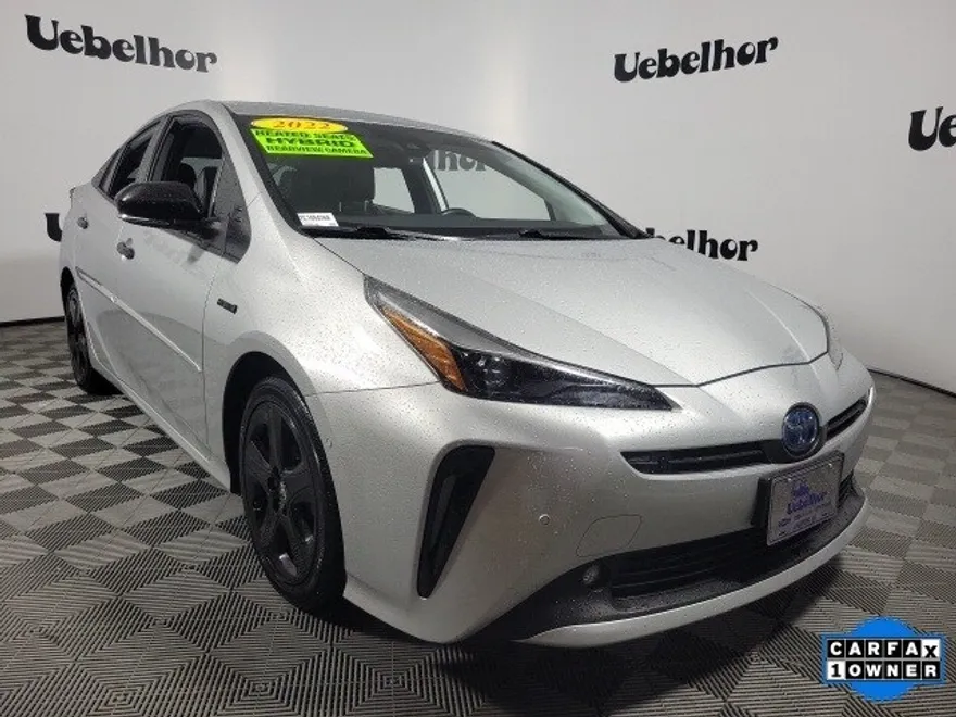 2022 Toyota Prius L Eco photo 1