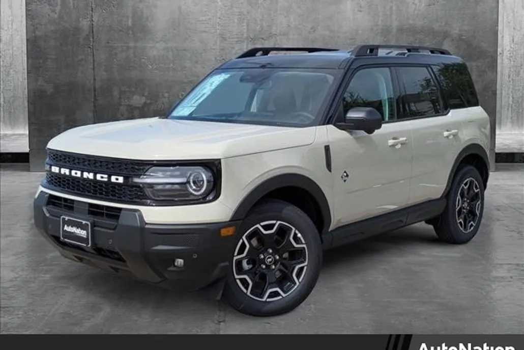 2025 Ford Bronco Sport Outer Banks photo 1