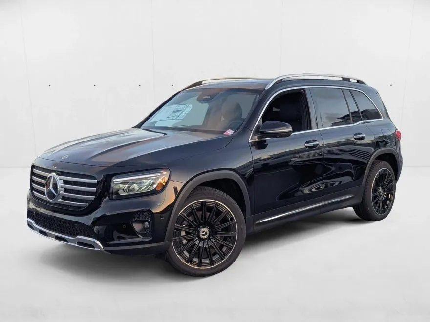 2025 Mercedes Benz GLB 250 photo 1