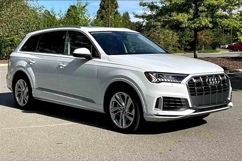 2021 Audi Q7 55 Prestige photo 1