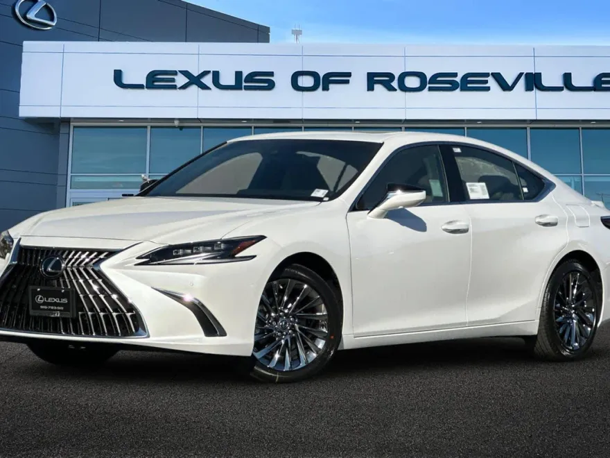 2025 Lexus ES 300h Luxury photo 1