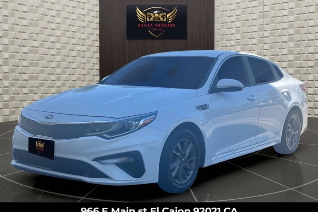 2020 Kia Optima LX photo 1