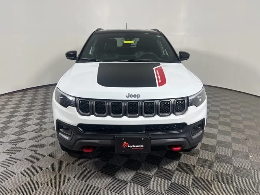 2023 Jeep Compass Trailhawk photo 1