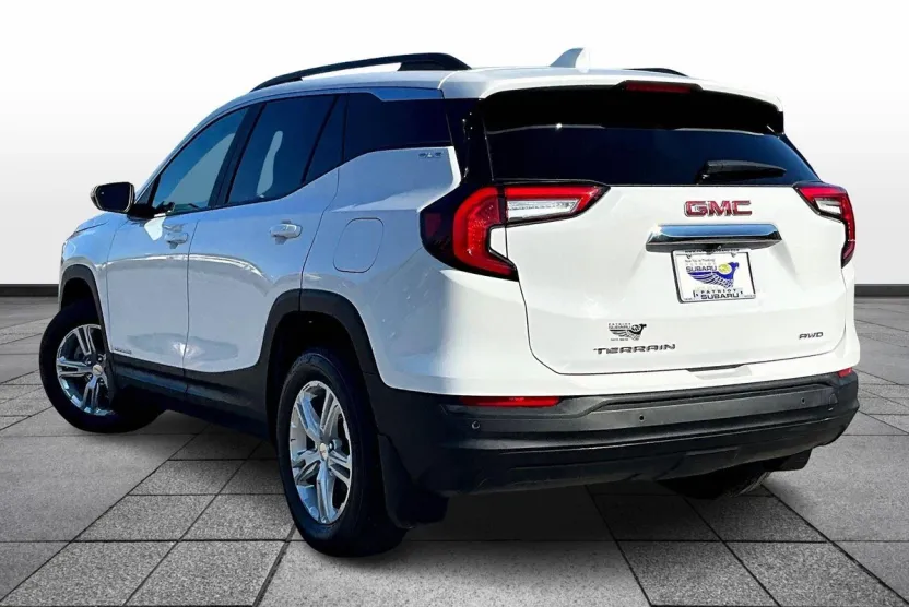 2022 Gmc Terrain SLE photo 1