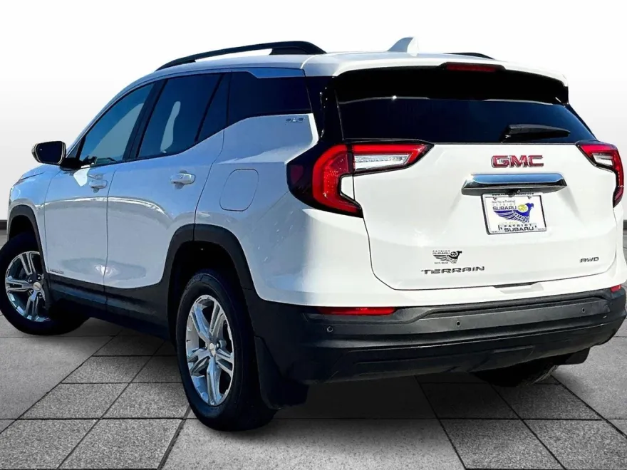 2022 Gmc Terrain SLE photo 1