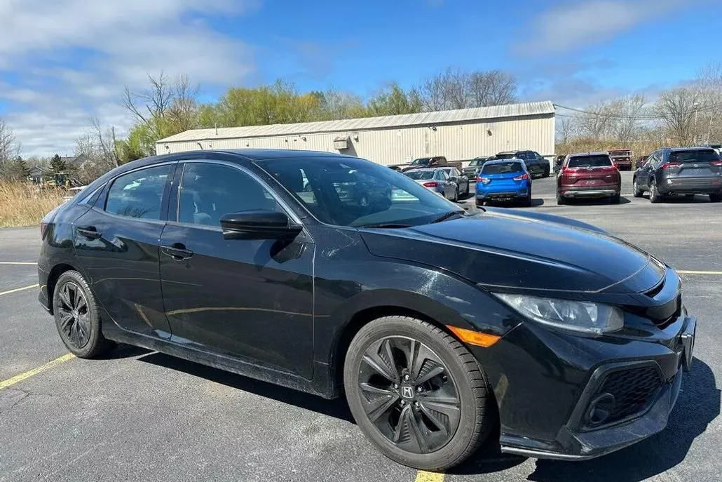2019 Honda Civic EX photo 1