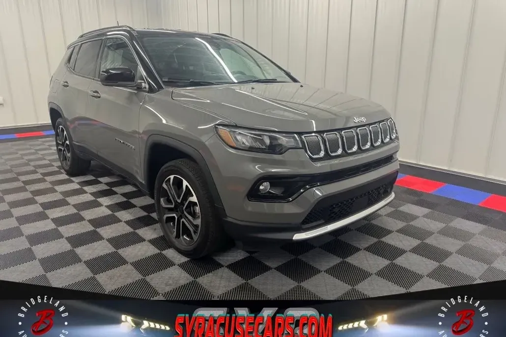 2022 Jeep Compass Limited photo 1