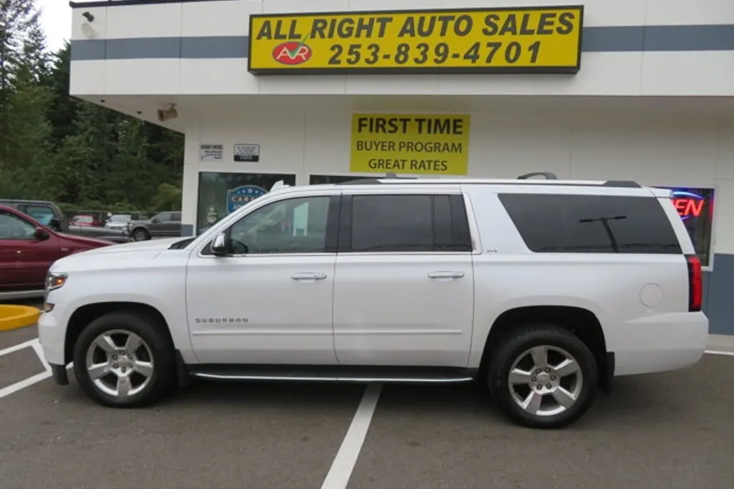 2016 Chevrolet Suburban LTZ photo 1