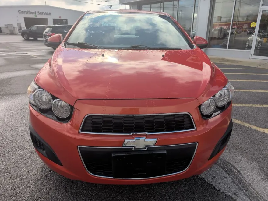 2013 Chevrolet Sonic LS photo 1