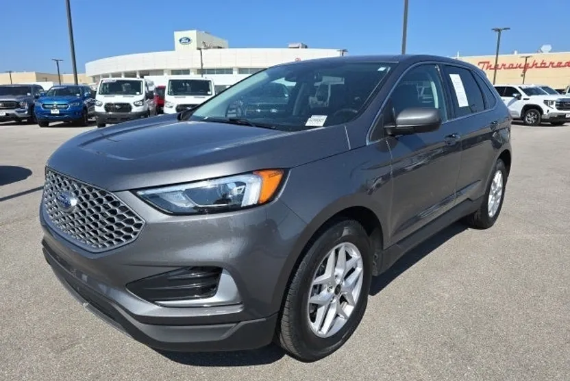 2024 Ford Edge SEL photo 1